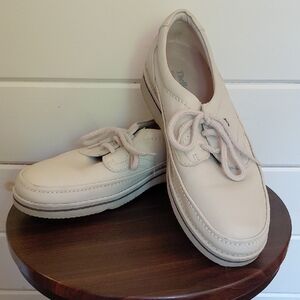 Hush Puppies Cream Boat Shoes